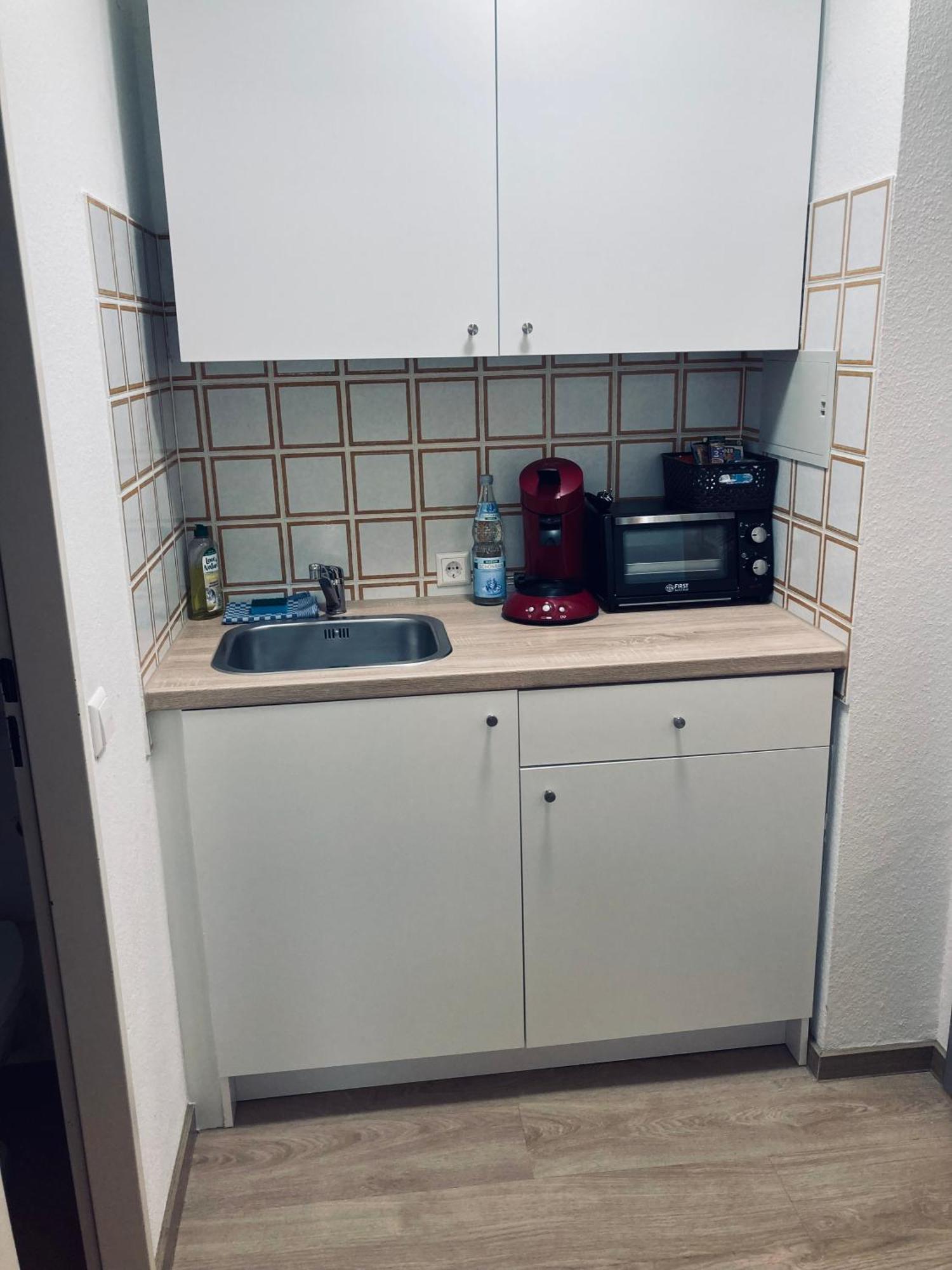 Free Apartment - Ermstal Bad Urach Eksteriør billede